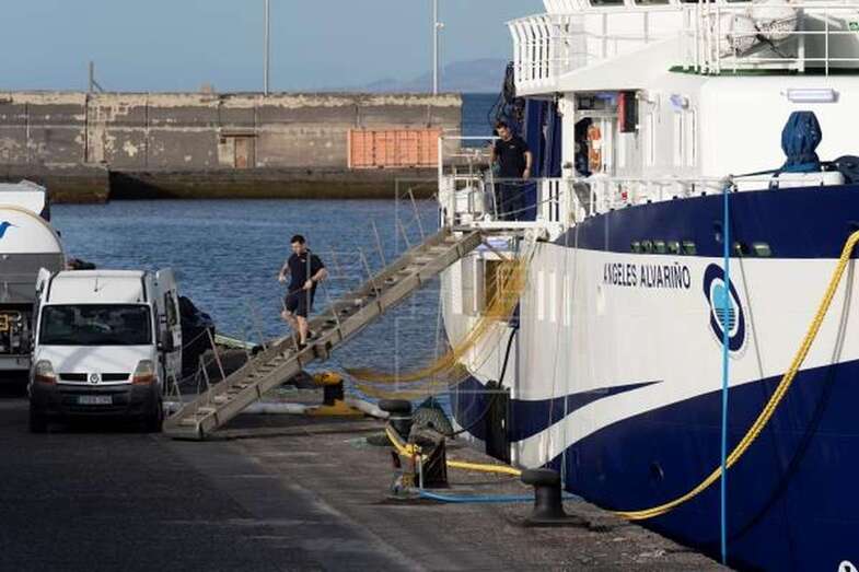 El buque oceanográfico Ángeles Alvariño, atracado en el muelle de Santa Cruz de Tenerife / EFE Miguel Barreto